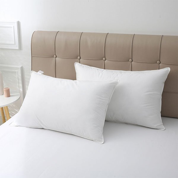 TR112004BPDA-WHT DOWN ALTERNATIVE MICROFIBER PILLOW