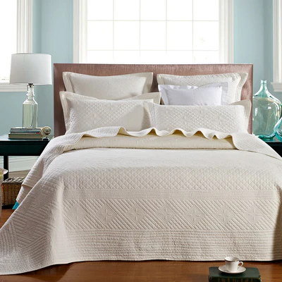 saint-ivory-luxury-pure-cotton-quilt_400x